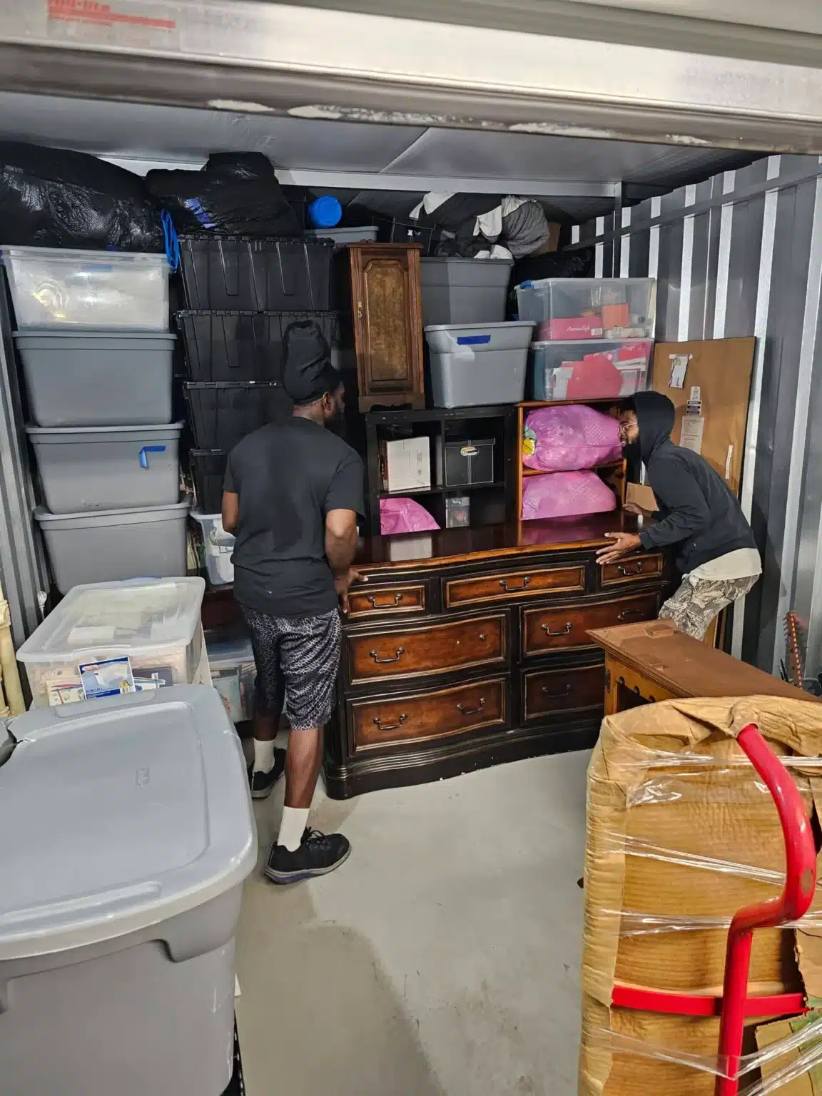 Pro Touch Movers experts during a military moving service